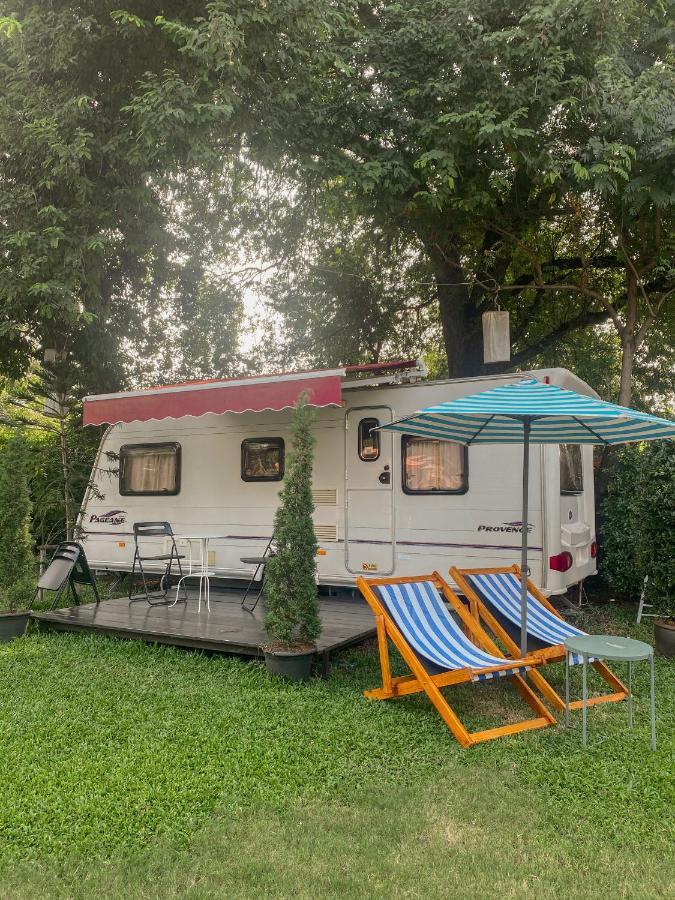 Nice Nite Campervans プラナコーン・シー・アユタヤ エクステリア 写真