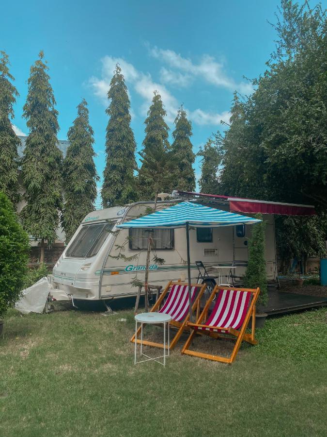 Nice Nite Campervans プラナコーン・シー・アユタヤ エクステリア 写真