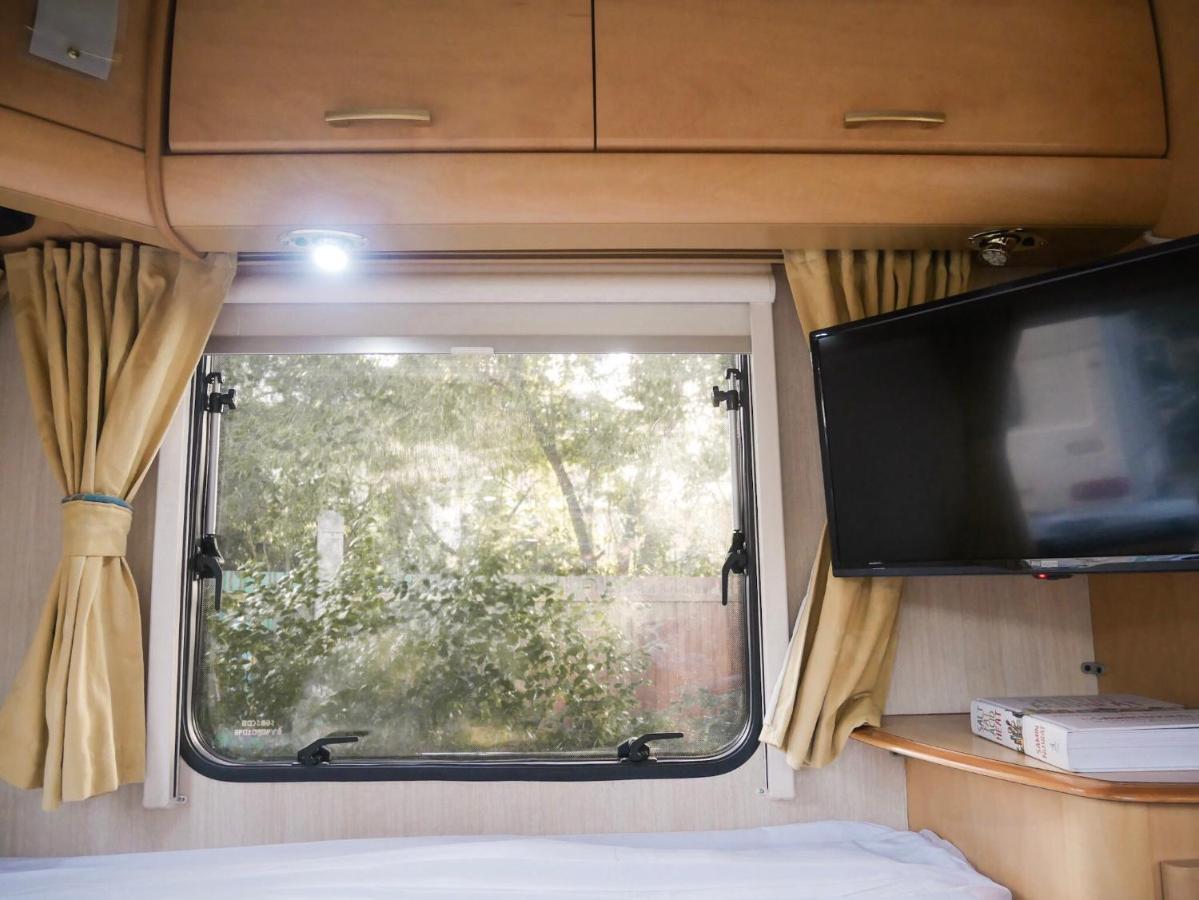 Nice Nite Campervans プラナコーン・シー・アユタヤ エクステリア 写真