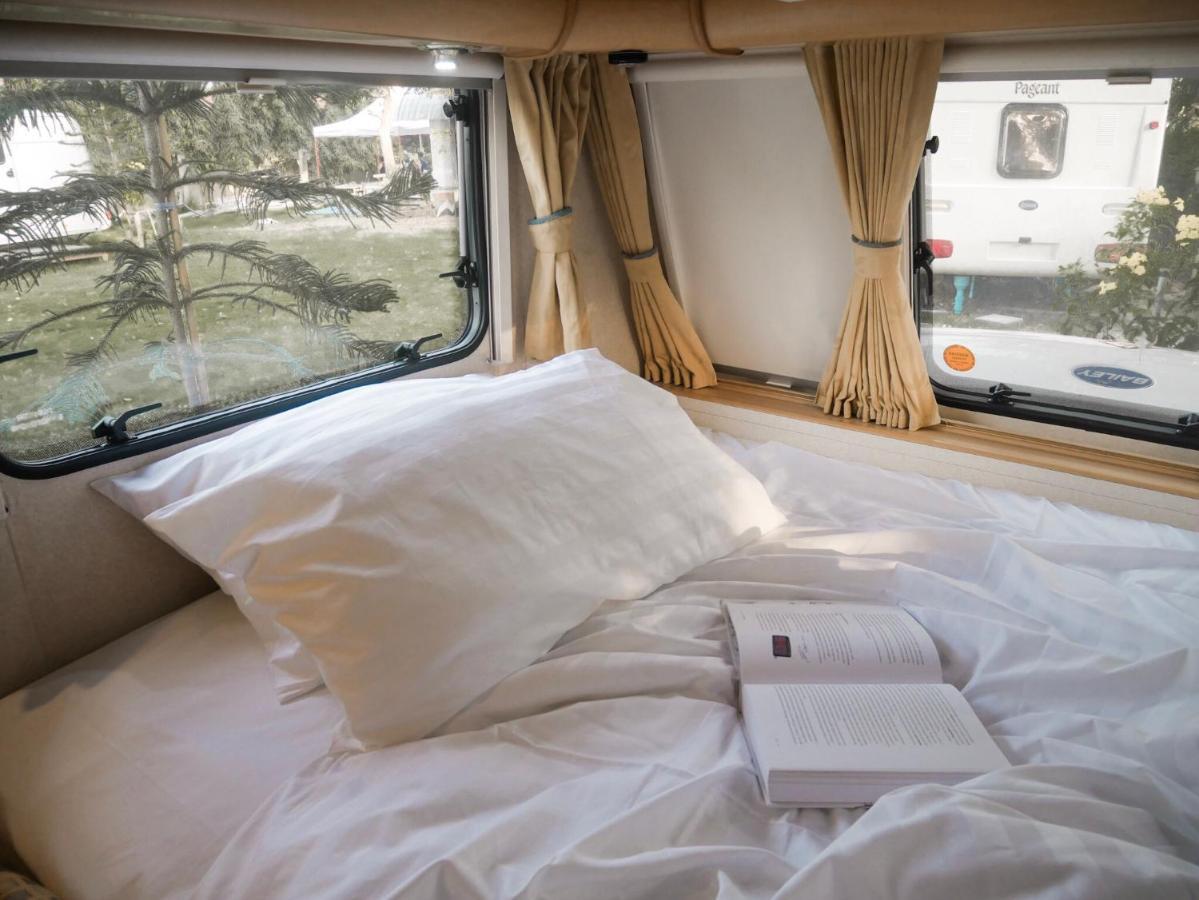 Nice Nite Campervans プラナコーン・シー・アユタヤ エクステリア 写真